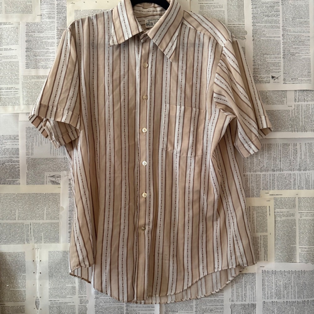 Vintage Kmart 70s Mens Tan Brown Chain Stripe Short Sleeve Button Down Shirt